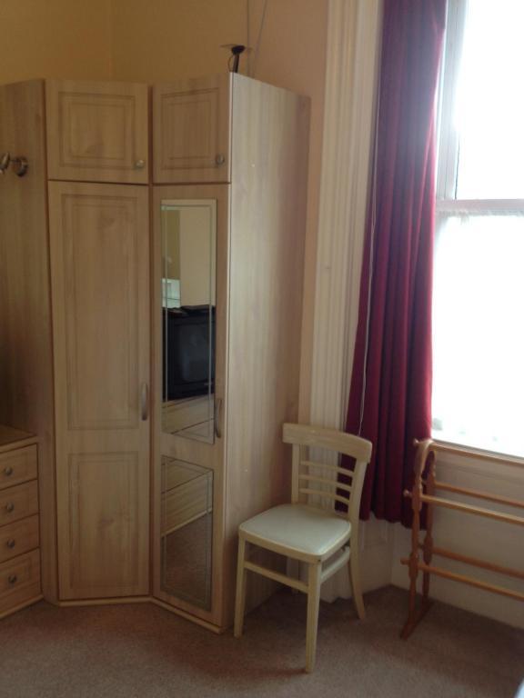 Grisnoir Guest House Saint Peter Port Стая снимка